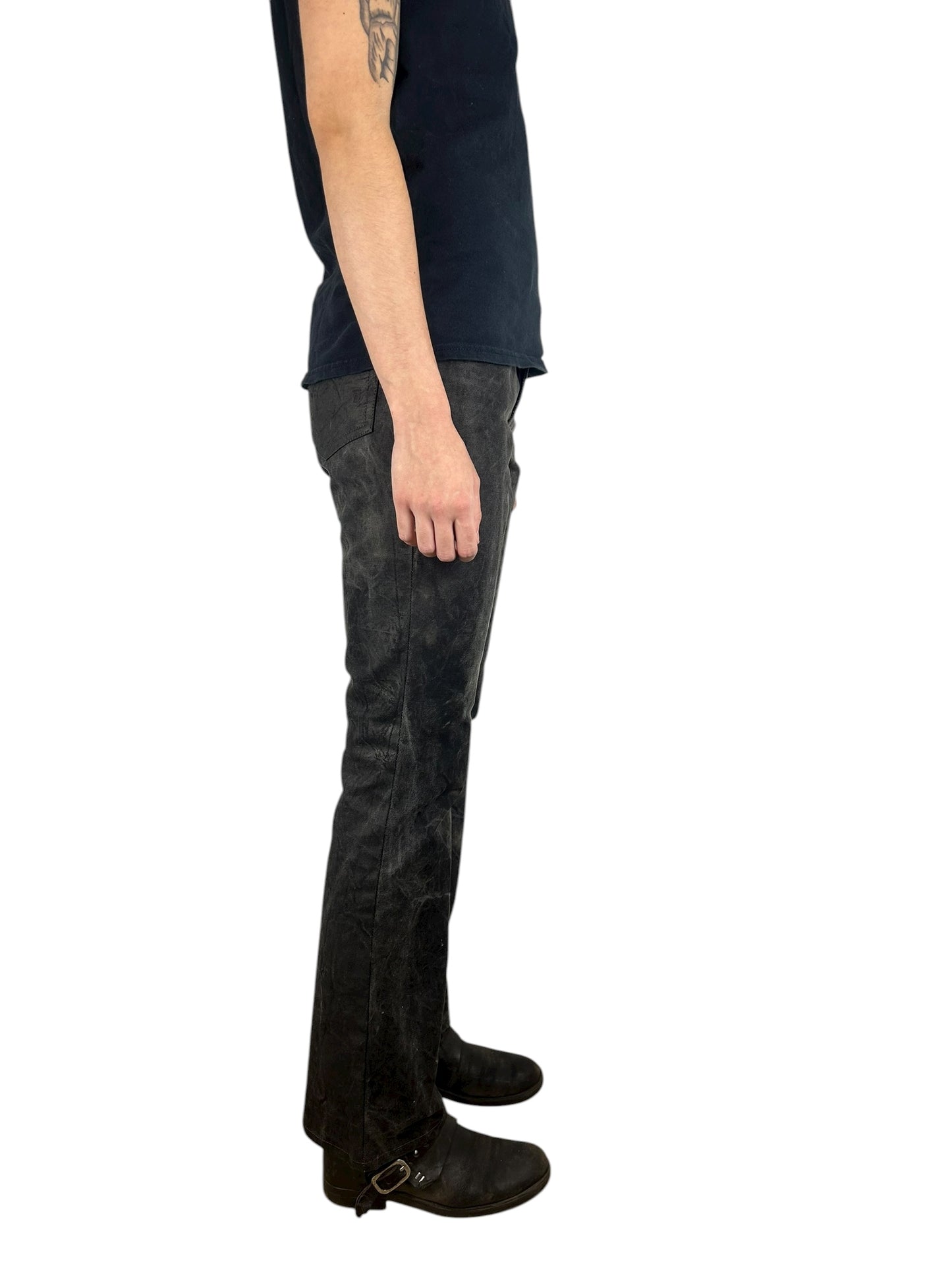 5351 Pour Les Homme
Waxed Coated Black Denim (28x31)