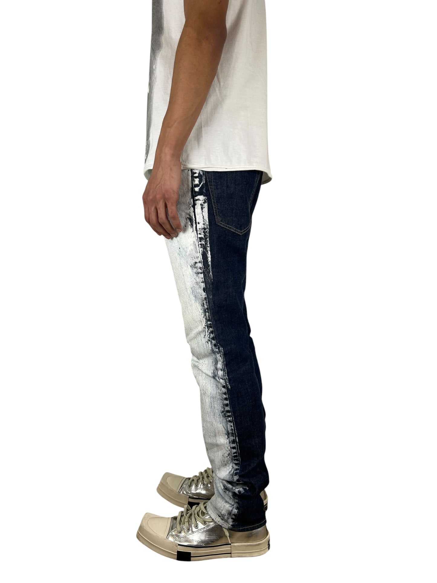 2000s  PPFM Distressed Crackled Paint Treatment Slim Denim (31x32)