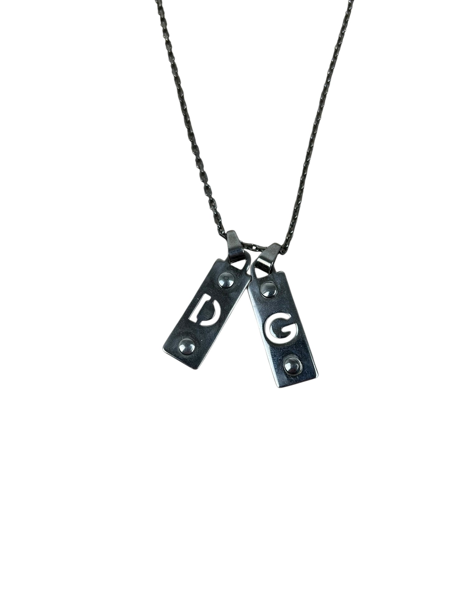 Dolce & Gabbana Silver "DG"
Pendant & Necklace