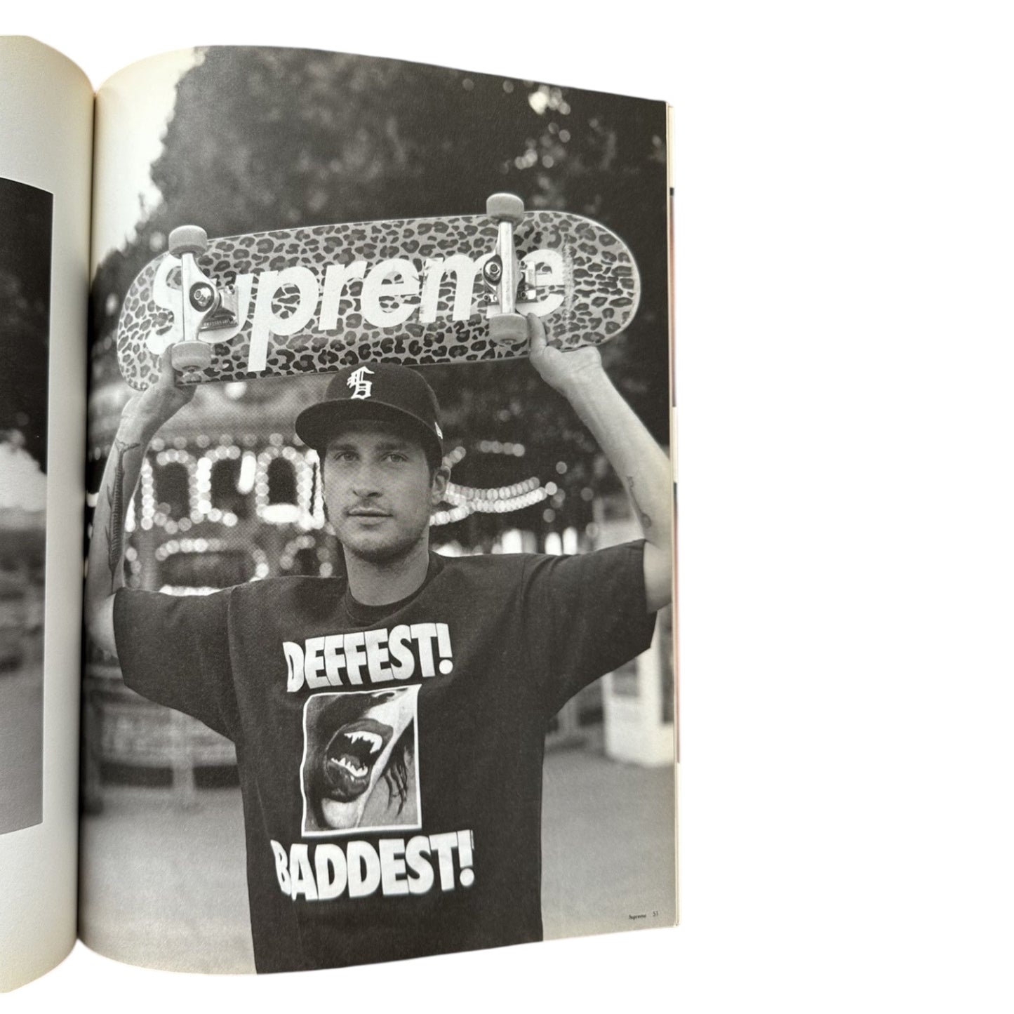 2009 Supreme Book Vol 5 Japan Exclusive Magazine With Stickers